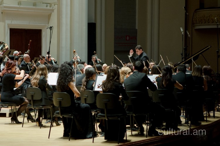 2 philharmonic